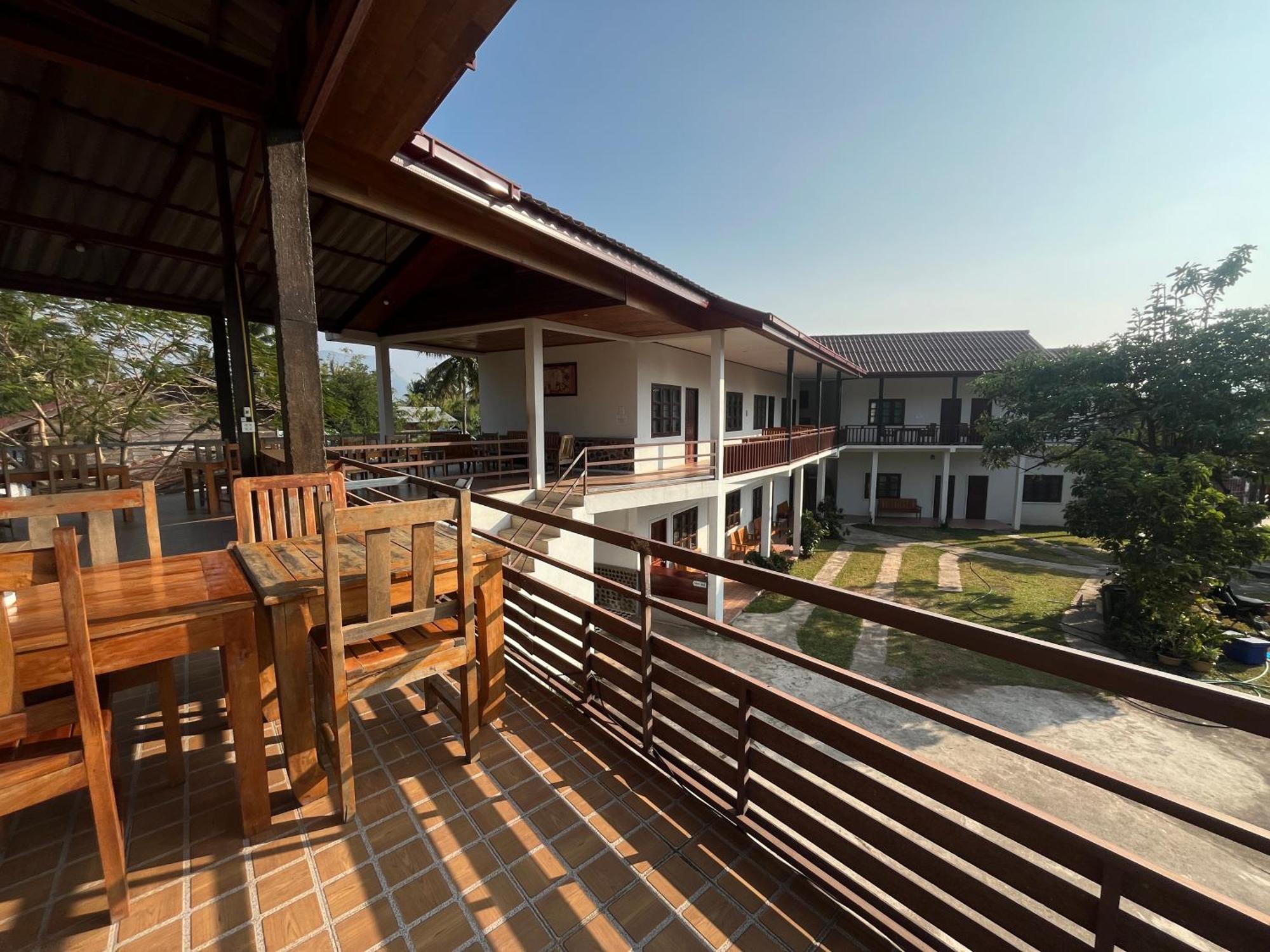 Sanhak Guesthouse 1 Ban Nahin-Nai Bagian luar foto