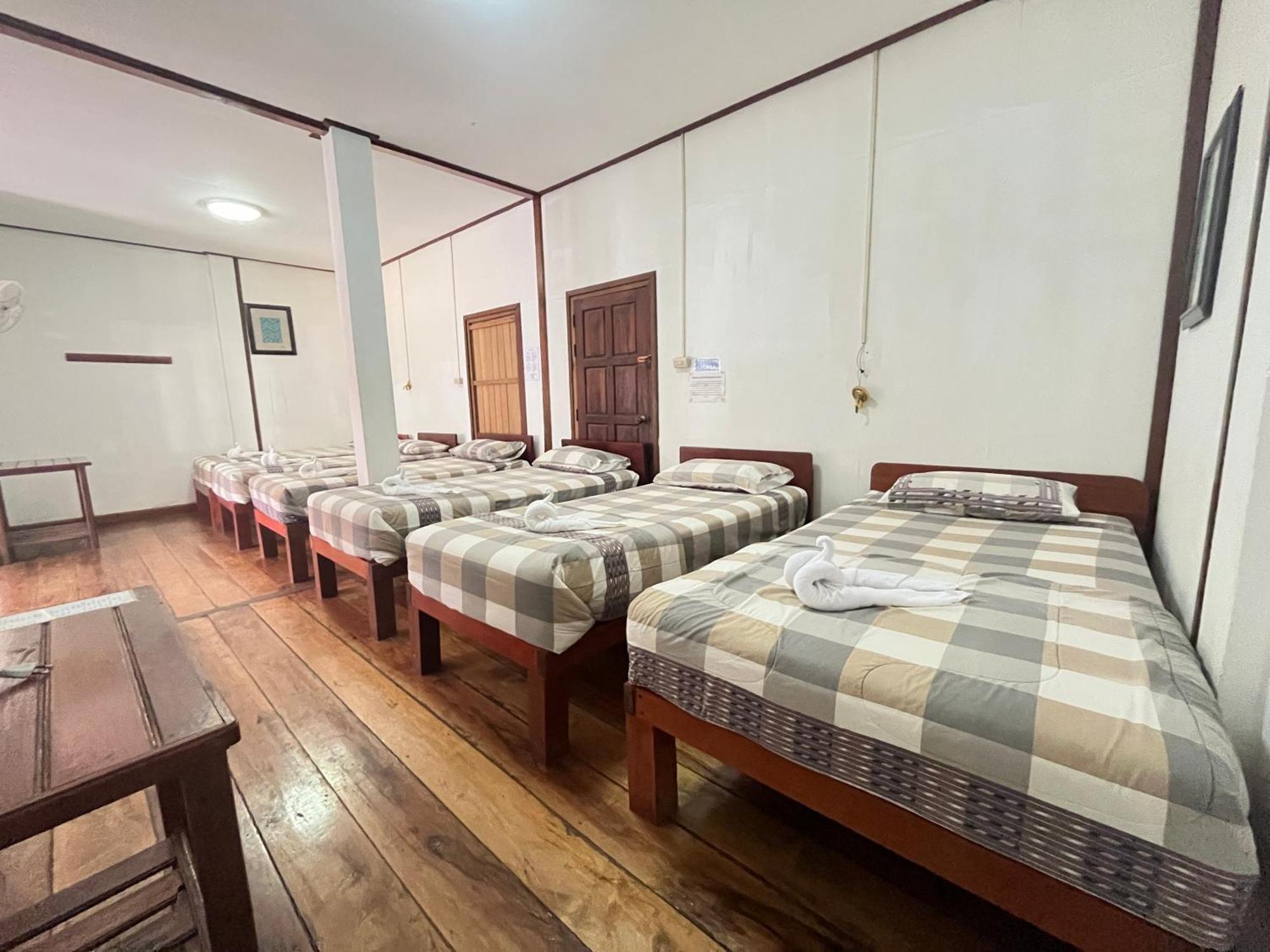 Sanhak Guesthouse 1 Ban Nahin-Nai Bagian luar foto