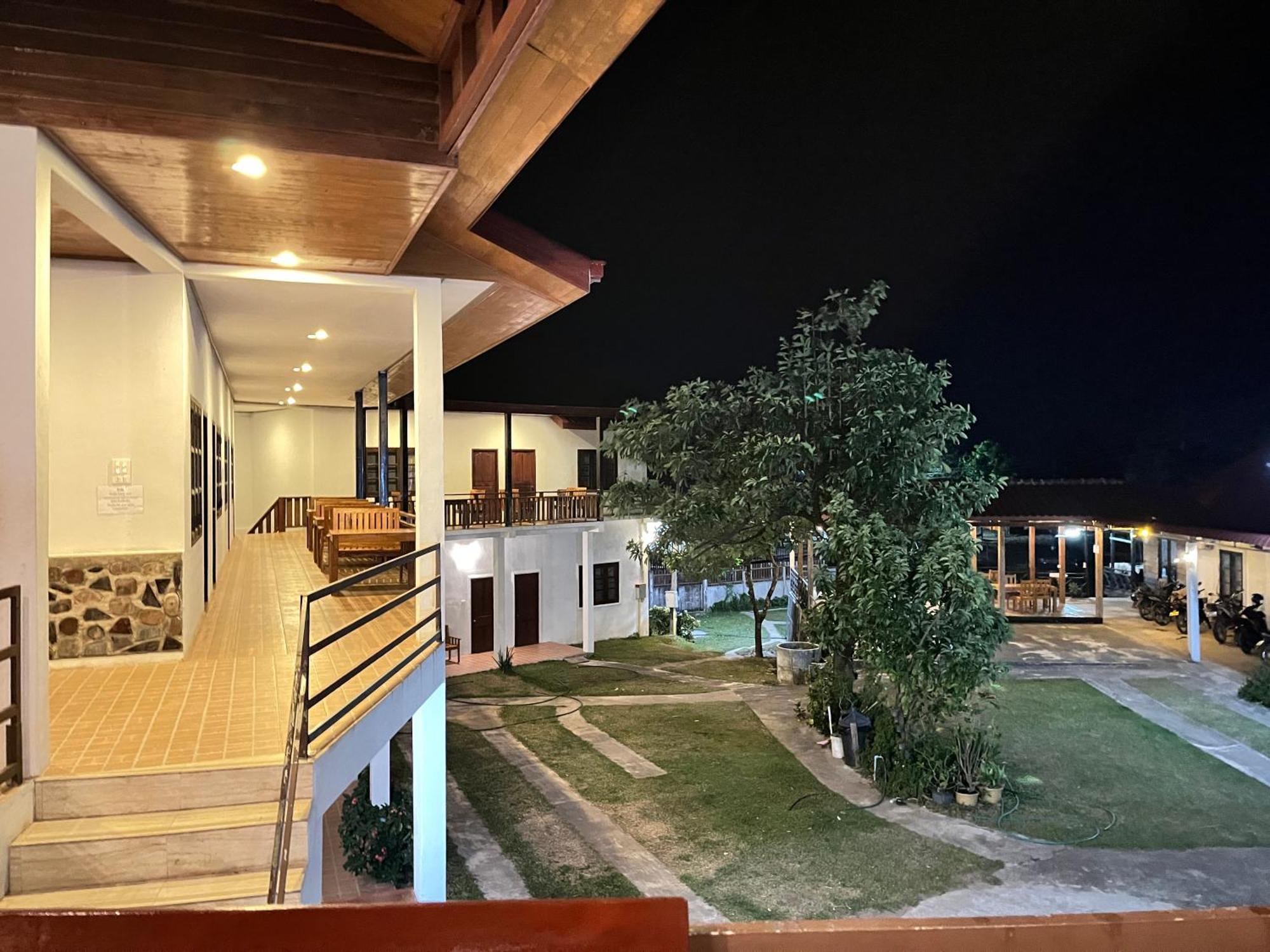 Sanhak Guesthouse 1 Ban Nahin-Nai Bagian luar foto